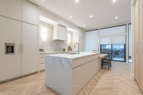 Photo 14 at 32 Evergreen Gardens, Leaside, Toronto
