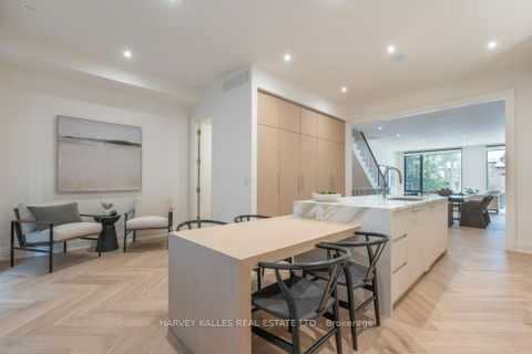 Photo 17 at 32 Evergreen Gardens, Leaside, Toronto