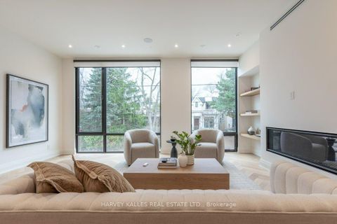 Photo 19 at 32 Evergreen Gardens, Leaside, Toronto