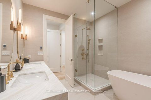 Photo 33 at 32 Evergreen Gardens, Leaside, Toronto