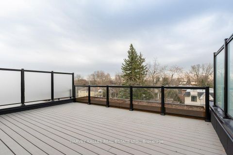 Photo 38 at 32 Evergreen Gardens, Leaside, Toronto