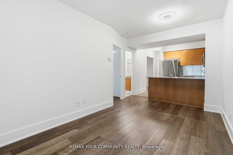 Photo 11 at 606 - 8 Scollard Street, Annex, Toronto
