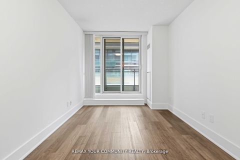 Photo 13 at 606 - 8 Scollard Street, Annex, Toronto