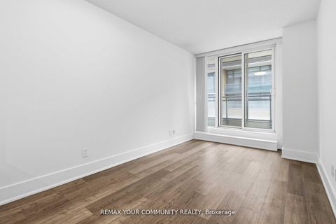 Photo 14 at 606 - 8 Scollard Street, Annex, Toronto