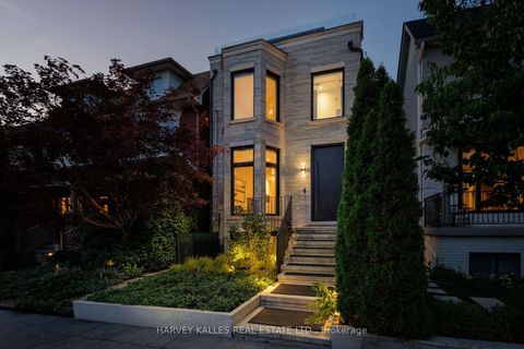 Photo 1 at 22 Foxley Street, Bellwoods, Toronto