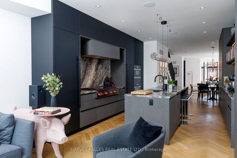 Photo 12 at 22 Foxley Street, Bellwoods, Toronto