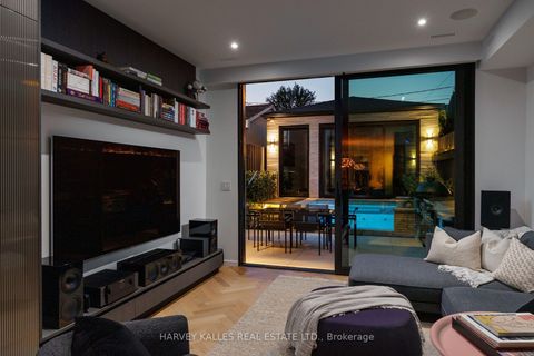 Photo 14 at 22 Foxley Street, Bellwoods, Toronto