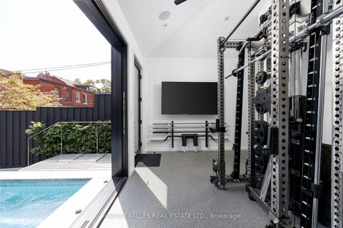 Photo 19 at 22 Foxley Street, Bellwoods, Toronto