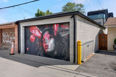 Photo 23 at 22 Foxley Street, Bellwoods, Toronto
