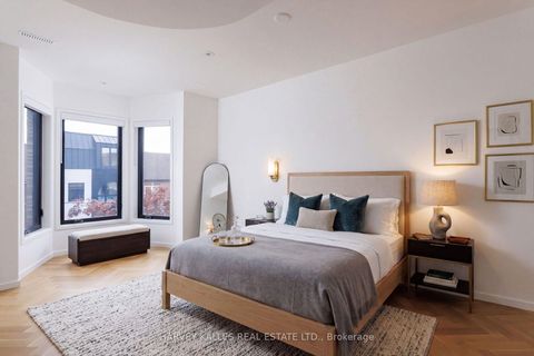 Photo 27 at 22 Foxley Street, Bellwoods, Toronto