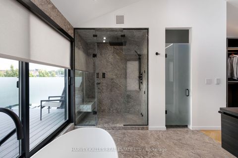 Photo 42 at 22 Foxley Street, Bellwoods, Toronto