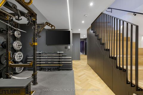 Photo 45 at 22 Foxley Street, Bellwoods, Toronto