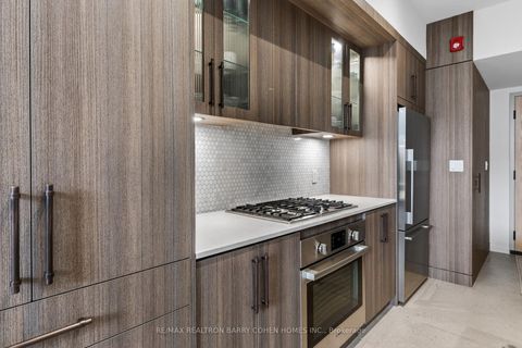 Photo 7 at 7 - 50 Bartlett Avenue, Junction, Toronto