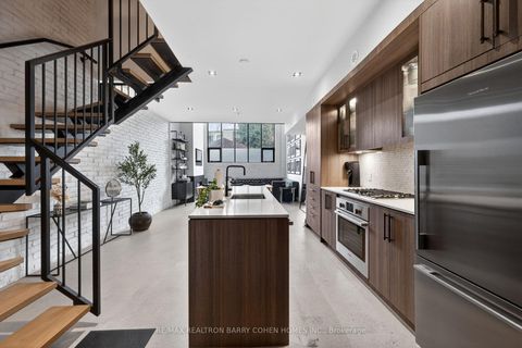 Photo 8 at 7 - 50 Bartlett Avenue, Junction, Toronto
