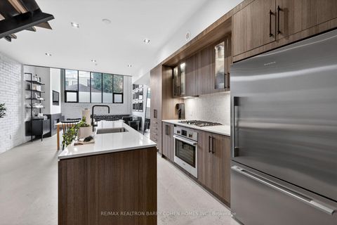 Photo 9 at 7 - 50 Bartlett Avenue, Junction, Toronto