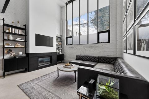 Photo 14 at 7 - 50 Bartlett Avenue, Junction, Toronto