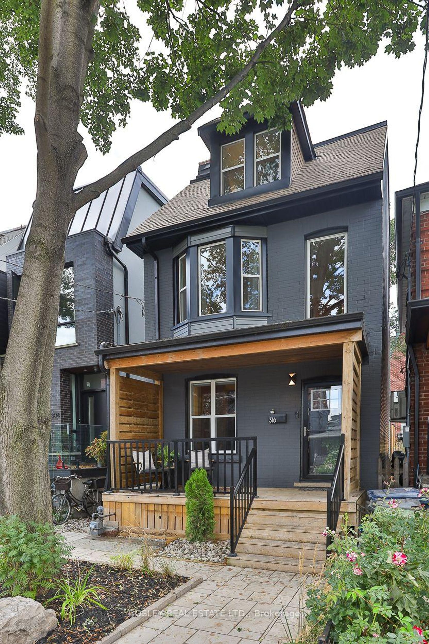 316 Brock Avenue, Dufferin Grove, Toronto photo number 2