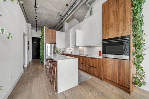 Photo 14 at 409 - 637 Lake Shore Boulevard W, Niagara, Toronto