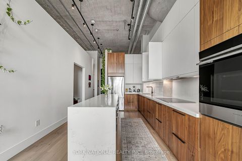 Photo 15 at 409 - 637 Lake Shore Boulevard W, Niagara, Toronto