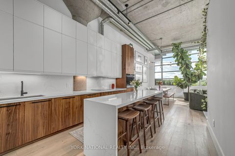 Photo 23 at 409 - 637 Lake Shore Boulevard W, Niagara, Toronto