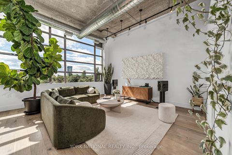 Photo 28 at 409 - 637 Lake Shore Boulevard W, Niagara, Toronto