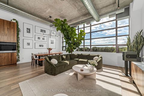 Photo 29 at 409 - 637 Lake Shore Boulevard W, Niagara, Toronto