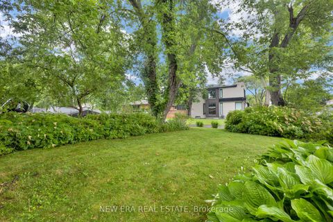 Photo 32 at 2 Foch Avenue, Alderwood, Toronto