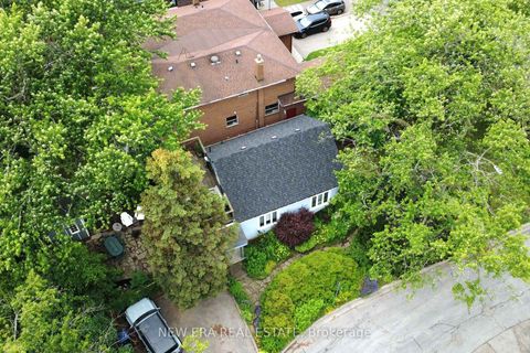 Photo 36 at 2 Foch Avenue, Alderwood, Toronto