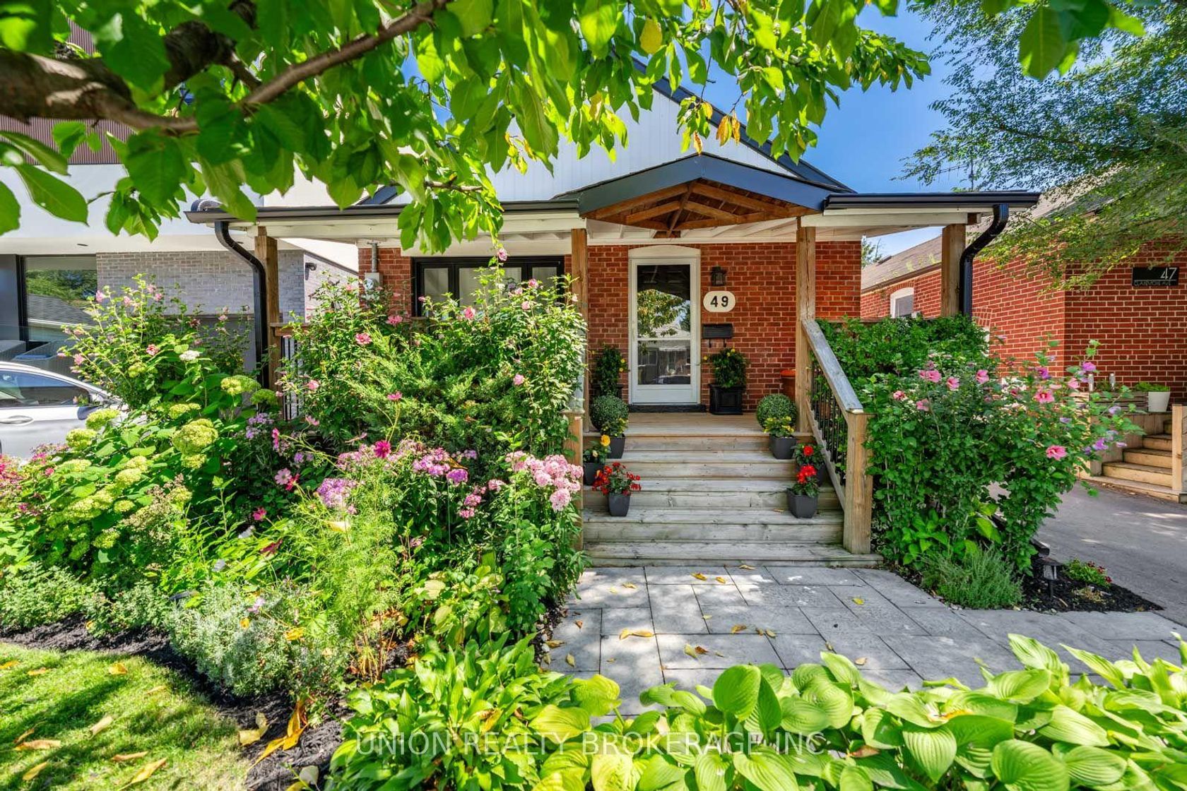 49 Claremore Avenue, Cliffside, Toronto photo 3
