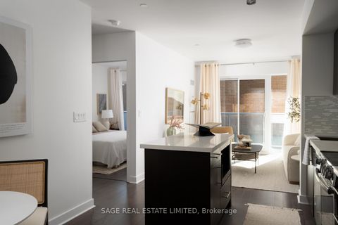 Photo 3 at 313 - 58 Orchard View Boulevard, Eglinton, Toronto