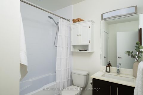 Photo 13 at 313 - 58 Orchard View Boulevard, Eglinton, Toronto
