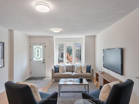 Photo 6 at 346 Indian Road Crescent, Junction Area, Toronto