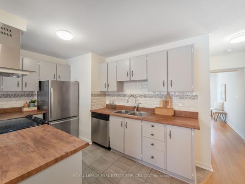 Photo 10 at 346 Indian Road Crescent, Junction Area, Toronto