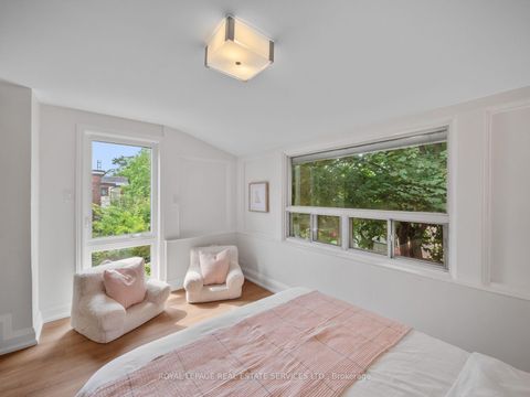 Photo 26 at 554 Runnymede Road, Bloor West Village, Toronto