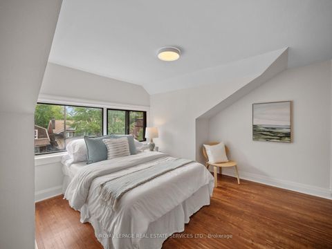 Photo 33 at 554 Runnymede Road, Bloor West Village, Toronto