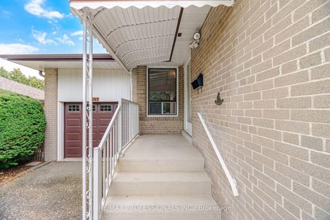 Photo 3 at 147 Chapman Road, Humber Heights, Toronto