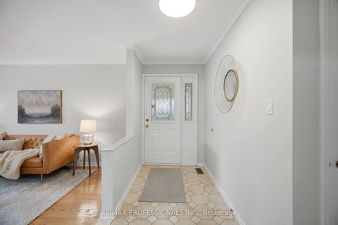 Photo 4 at 147 Chapman Road, Humber Heights, Toronto