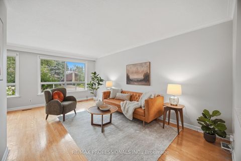 Photo 6 at 147 Chapman Road, Humber Heights, Toronto