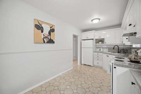 Photo 12 at 147 Chapman Road, Humber Heights, Toronto
