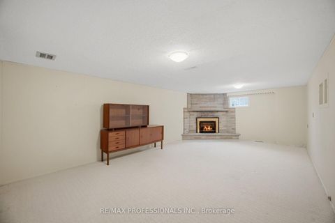 Photo 26 at 147 Chapman Road, Humber Heights, Toronto