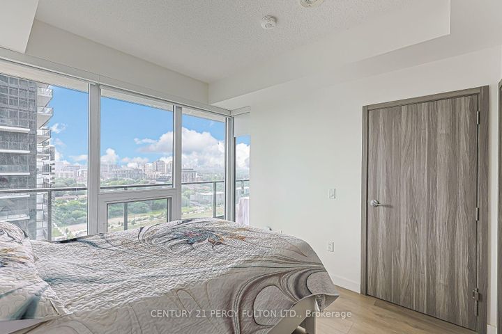 Photo 4 at 2207 - 95 McMahon Drive, Bayview Village, Toronto