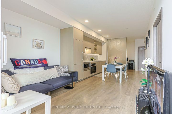 Photo 8 at 2207 - 95 McMahon Drive, Bayview Village, Toronto