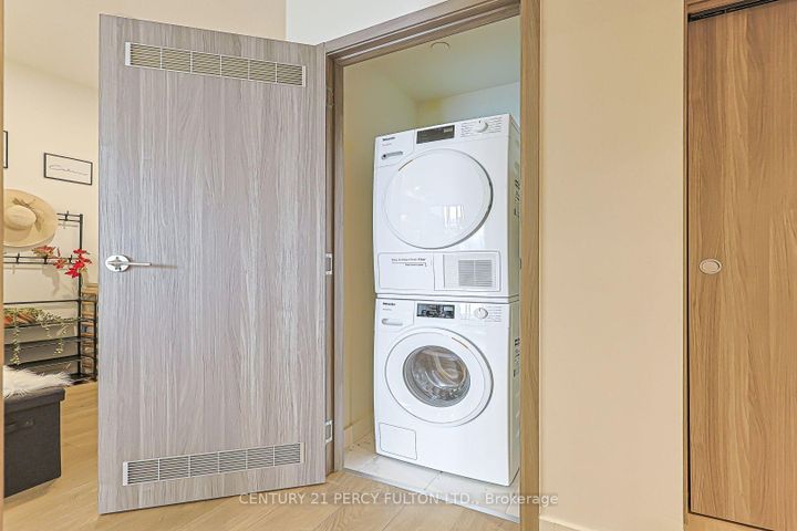 Photo 20 at 2207 - 95 McMahon Drive, Bayview Village, Toronto