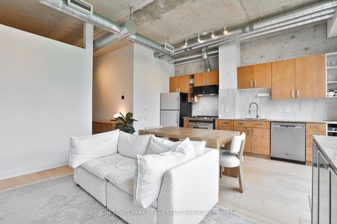 Photo 11 at 414 - 369 Sorauren Avenue, Roncesvalles, Toronto