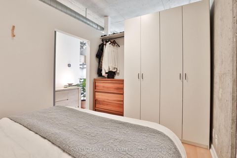 Photo 17 at 414 - 369 Sorauren Avenue, Roncesvalles, Toronto