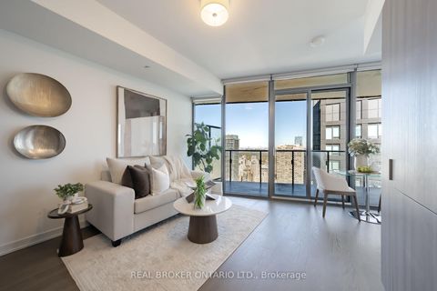 Photo 2 at 5311 - 11 Wellesley Street W, Bay Street Corridor, Toronto