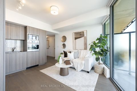 Photo 4 at 5311 - 11 Wellesley Street W, Bay Street Corridor, Toronto
