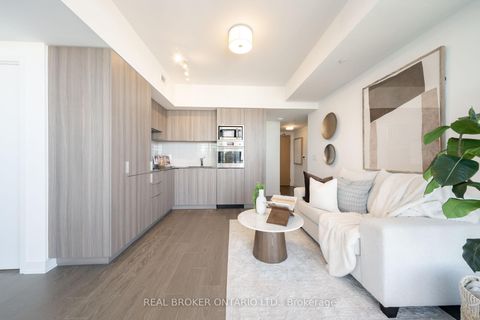 Photo 6 at 5311 - 11 Wellesley Street W, Bay Street Corridor, Toronto