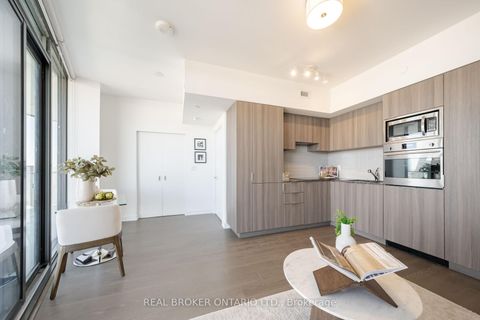 Photo 8 at 5311 - 11 Wellesley Street W, Bay Street Corridor, Toronto