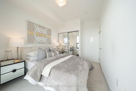 Photo 12 at 5311 - 11 Wellesley Street W, Bay Street Corridor, Toronto